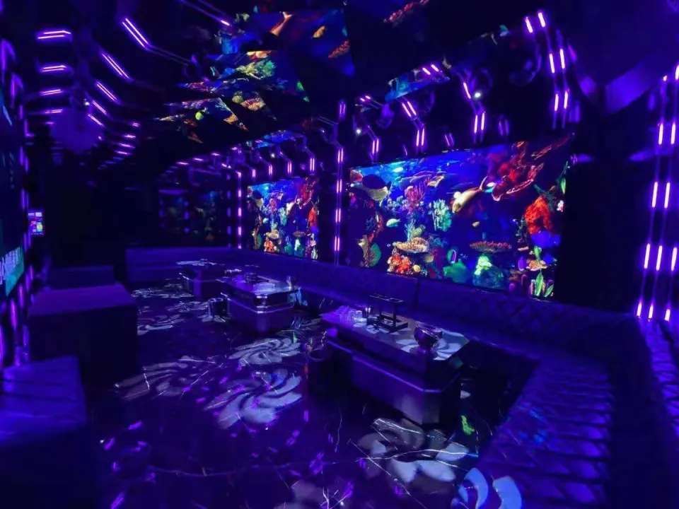 MIXX PARTY-CLUB  