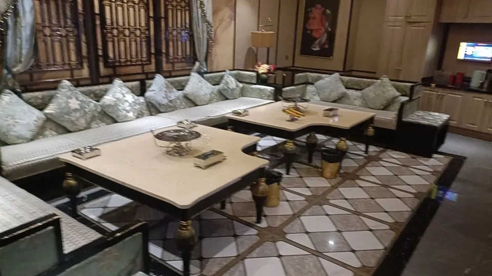 和天下PARTY K 商务会所·夜总会KTV(玉山镇人民北路店)