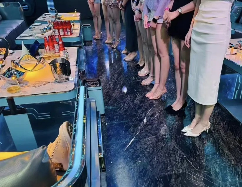 V8娱乐KTV