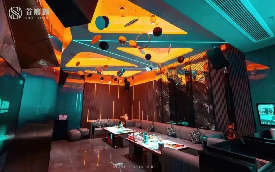 龙城首席汇量贩式KTV(中天凤凰商务楼店)