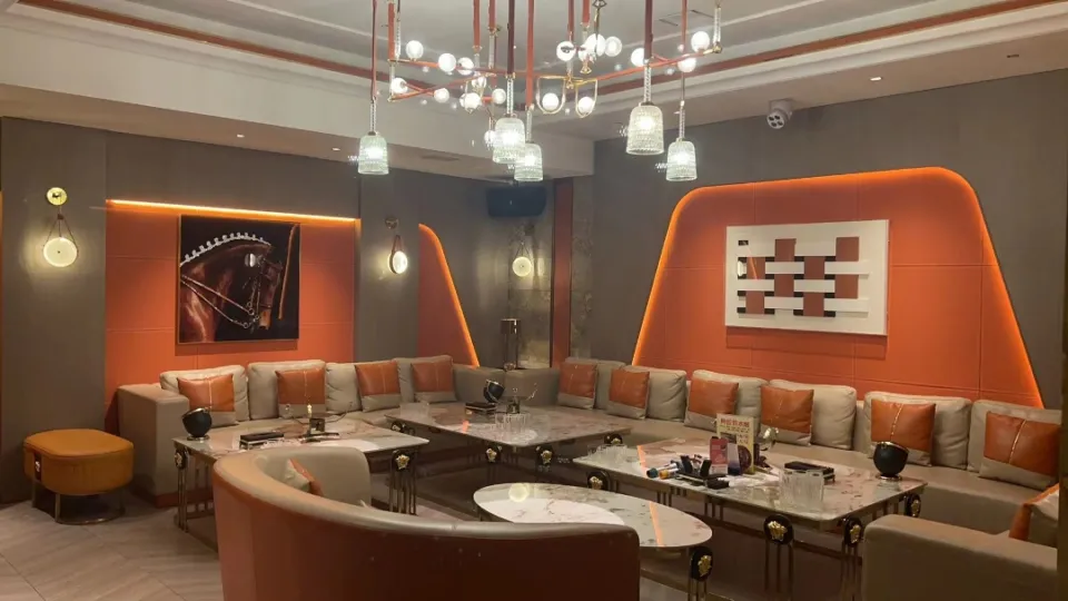 云顶荟商务KTV(会展中心店)KTV包厢场景图